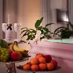 Sensual Luxury Private Jacuzzi & Sauna For Couples Apartment Posen