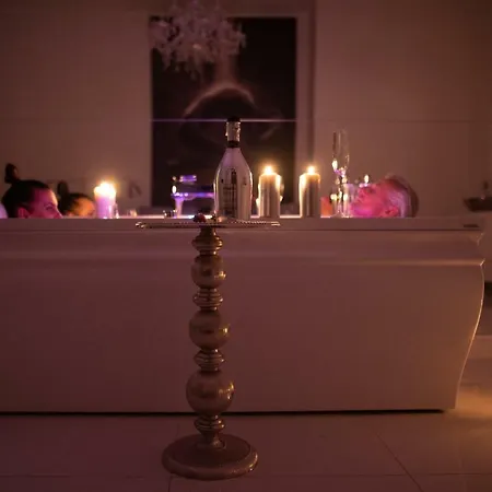 Daire Sensual Sauna&jacuzzi Stare