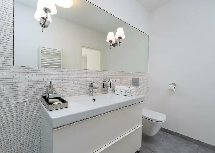 Sensual Luxury Private Jacuzzi & Sauna For Couples Lägenhet Poznań