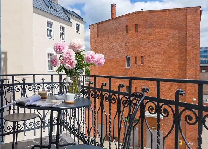 Sensual Luxury Private Jacuzzi & Sauna For Couples